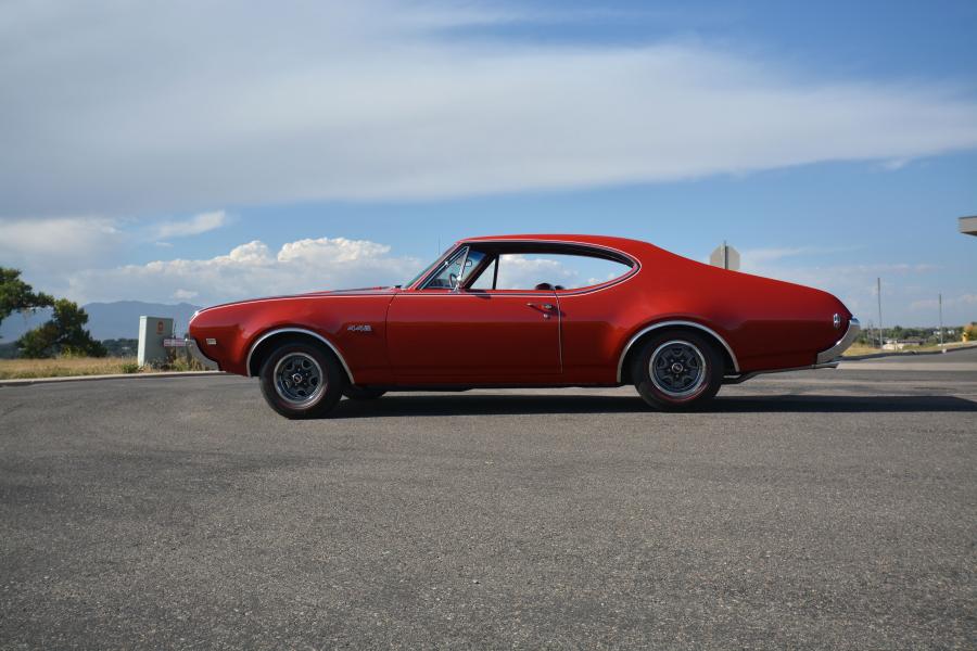  Oldsmobile 442 Holiday Coupe (4487) 1968 года  (фото 15 из 32)